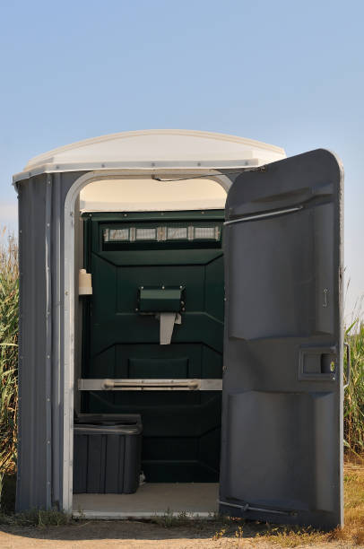 Best Luxury portable toilet rental  in Argentine, MI